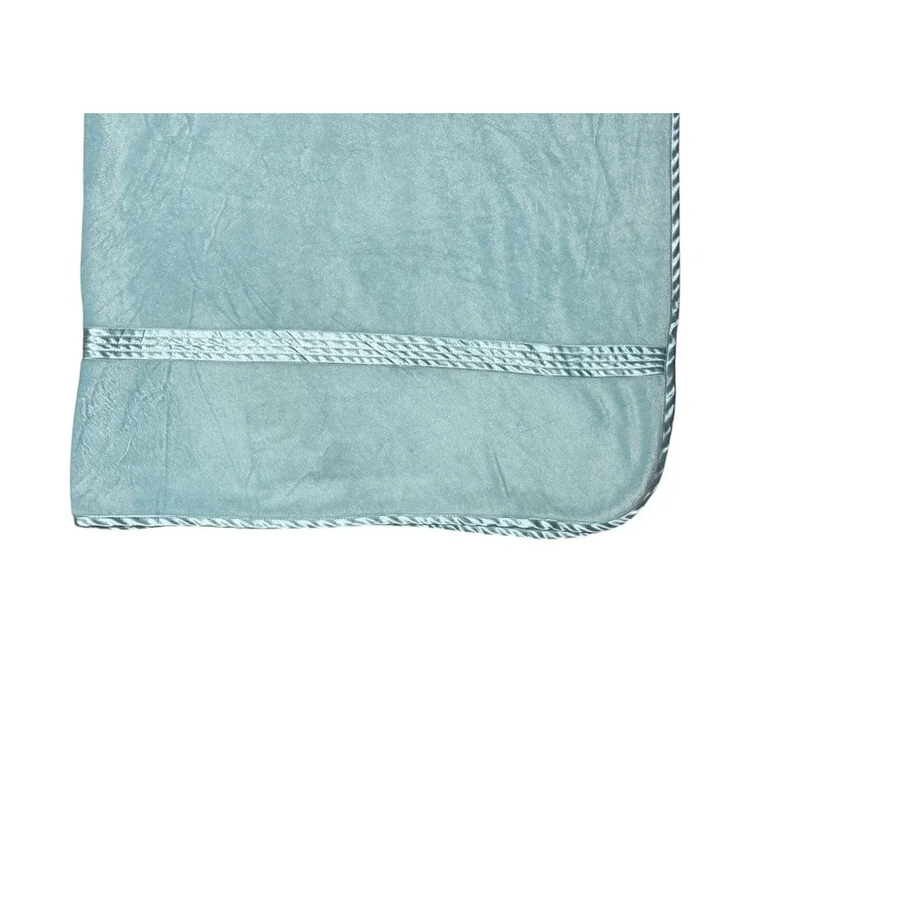 Jockey Vintage Light Blue Throw Blanket Soft Fleece Satin Trim Accent Cover